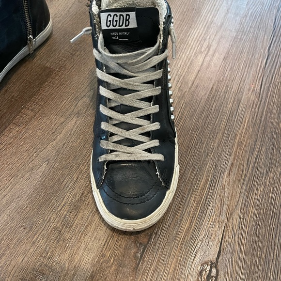 Golden Goose one of a kind sneakers! Size 39 - Picture 3 of 4